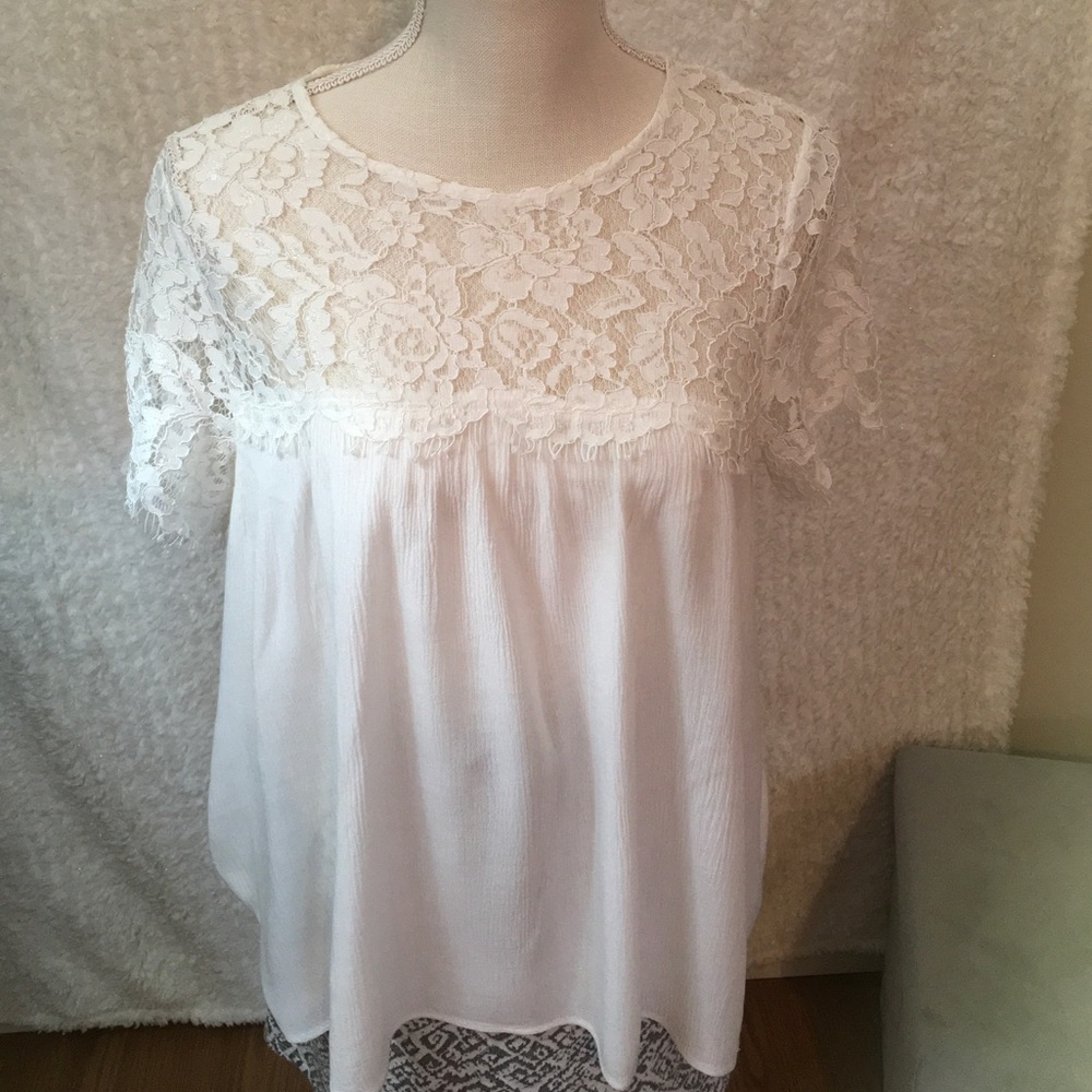 White Peach Love lace blouse